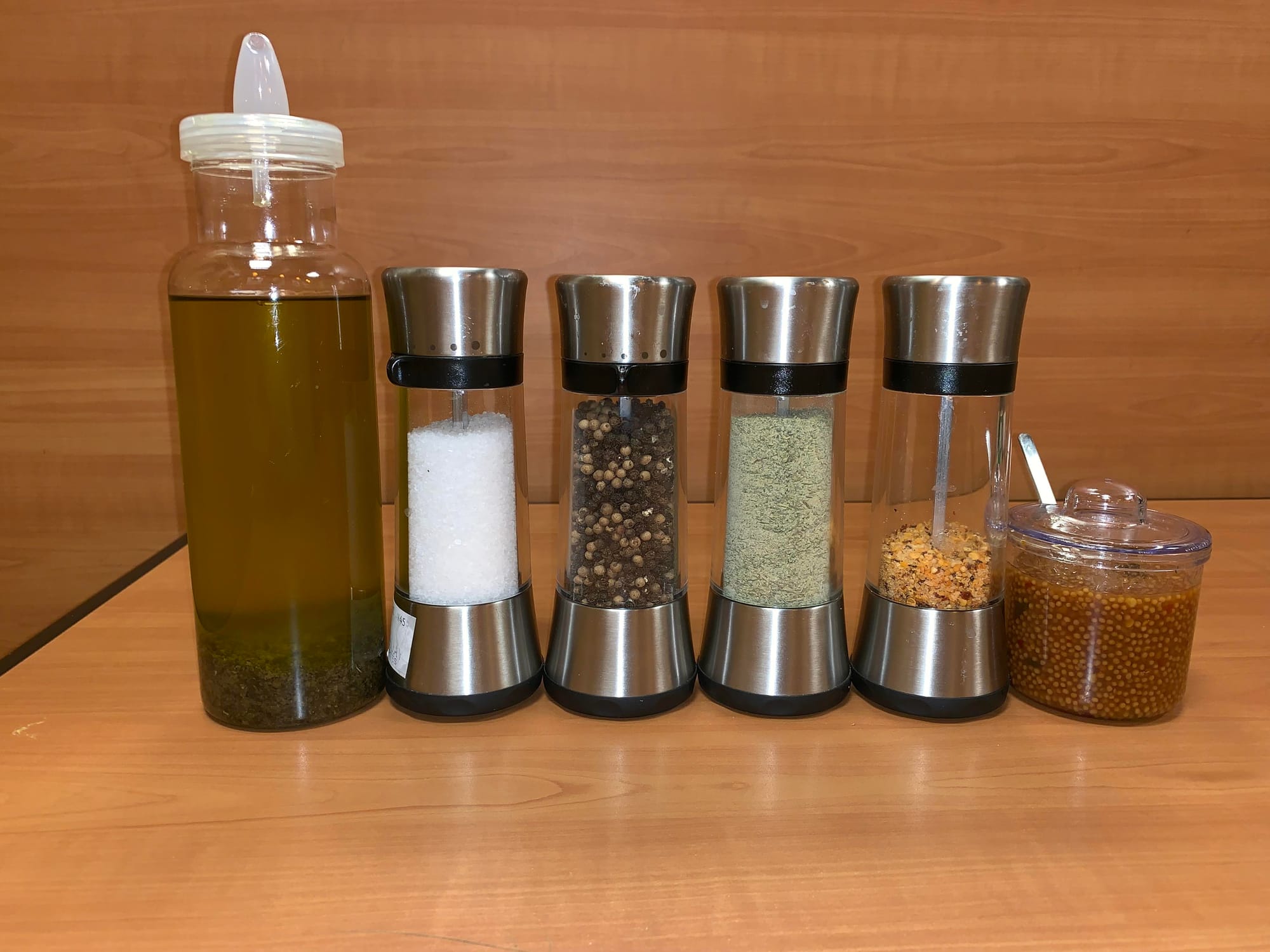 Your U.S. Guide to Vegan-Friendly Sauces & Condiments at Subway