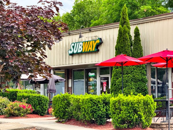 Your U.S. Guide to Vegan-Friendly Sauces & Condiments at Subway